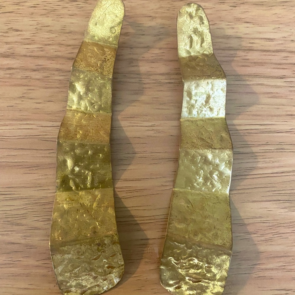Vintage Sassy Jones Earrings.  Very light weight
